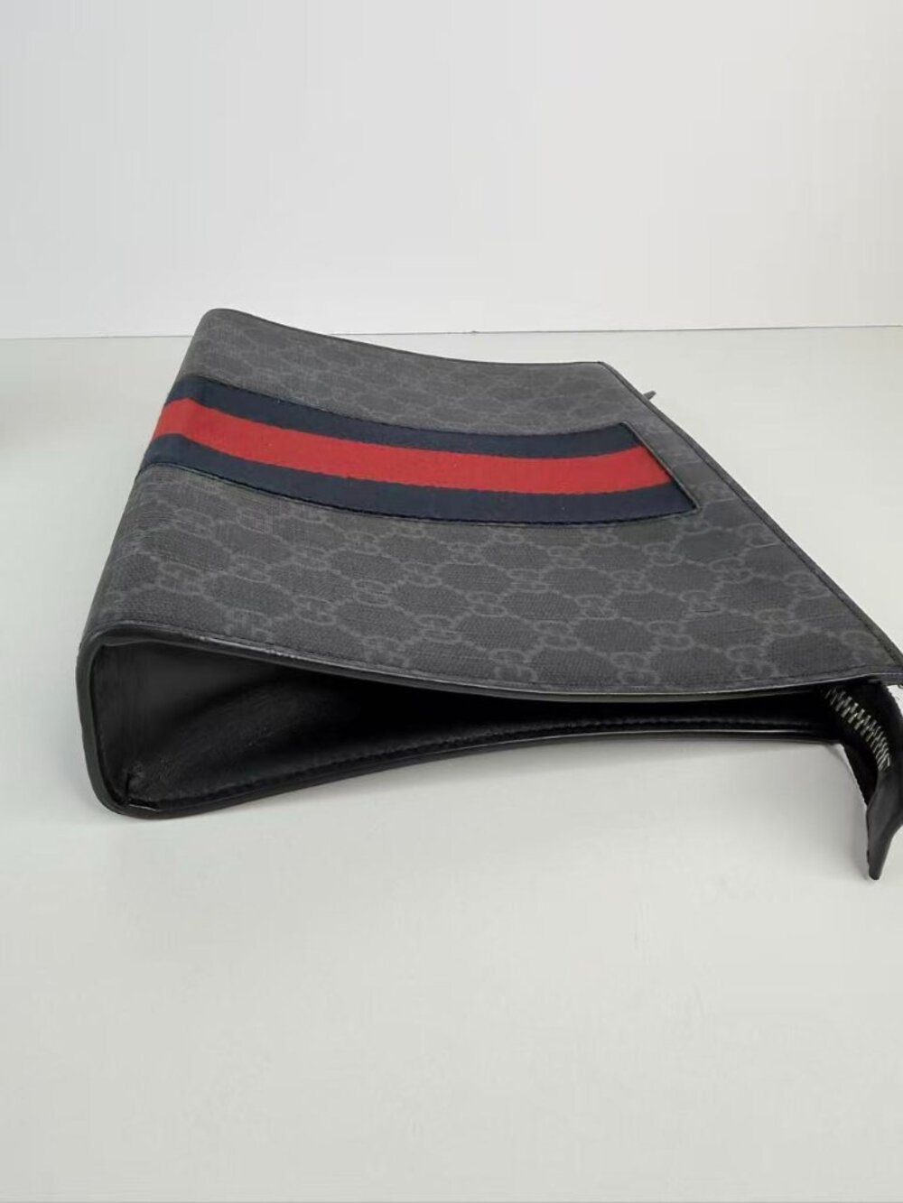 Gucci GG Supreme Web Stripe Zip Pouch Clutch Bag - Picture 10 of 11